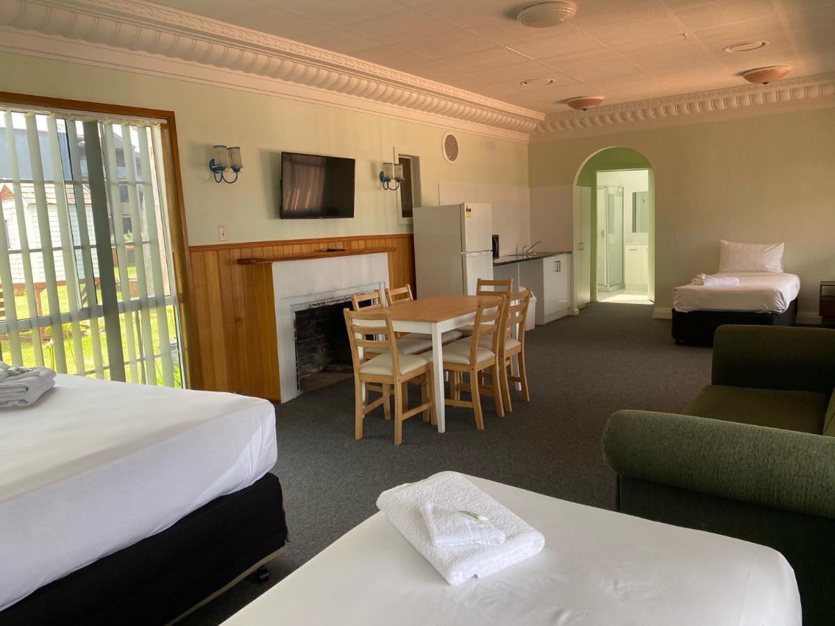 Lakeside Motel Waterfront Lakes Entrance Dış mekan fotoğraf