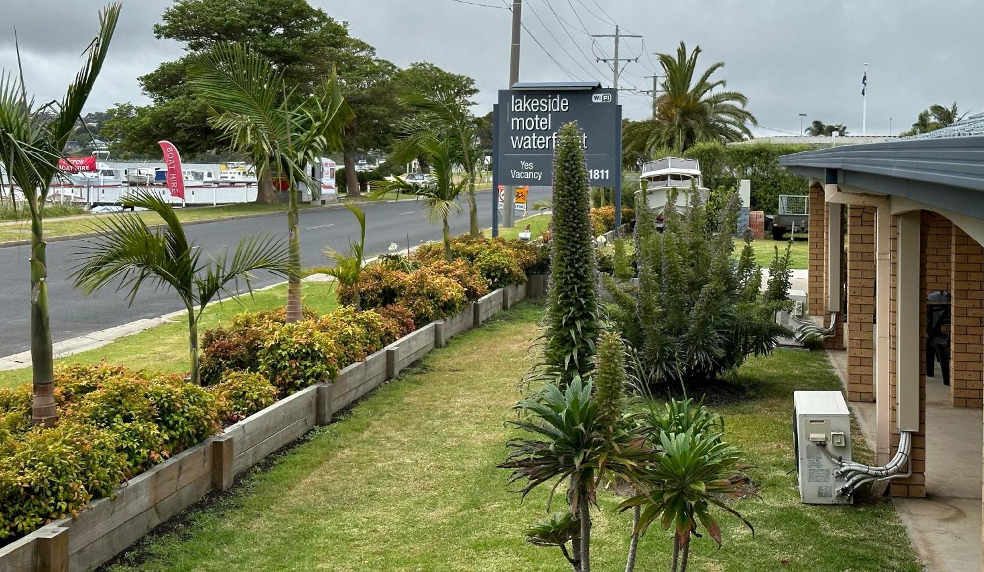 Lakeside Motel Waterfront Lakes Entrance Dış mekan fotoğraf