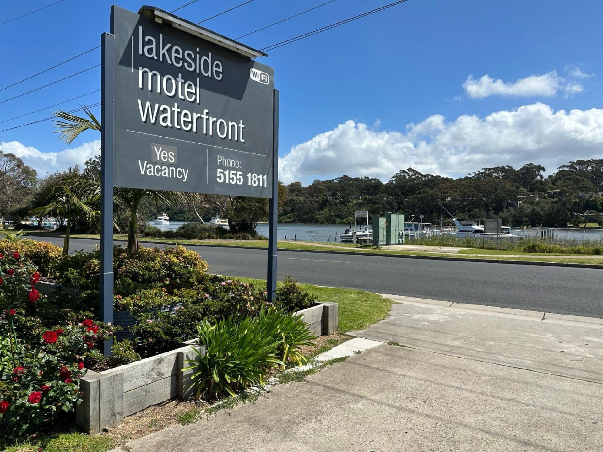 Lakeside Motel Waterfront Lakes Entrance Dış mekan fotoğraf