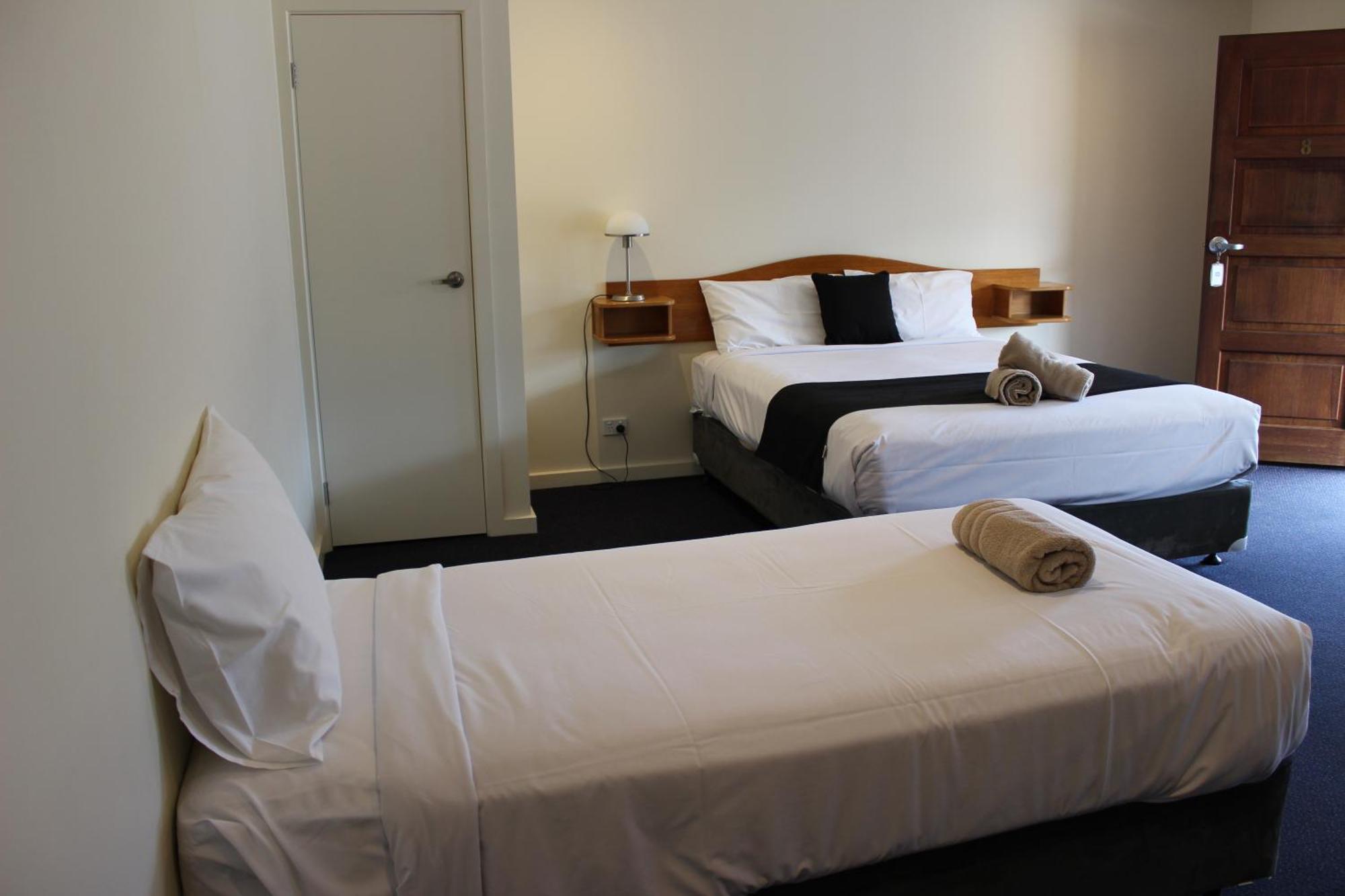 Lakeside Motel Waterfront Lakes Entrance Oda fotoğraf