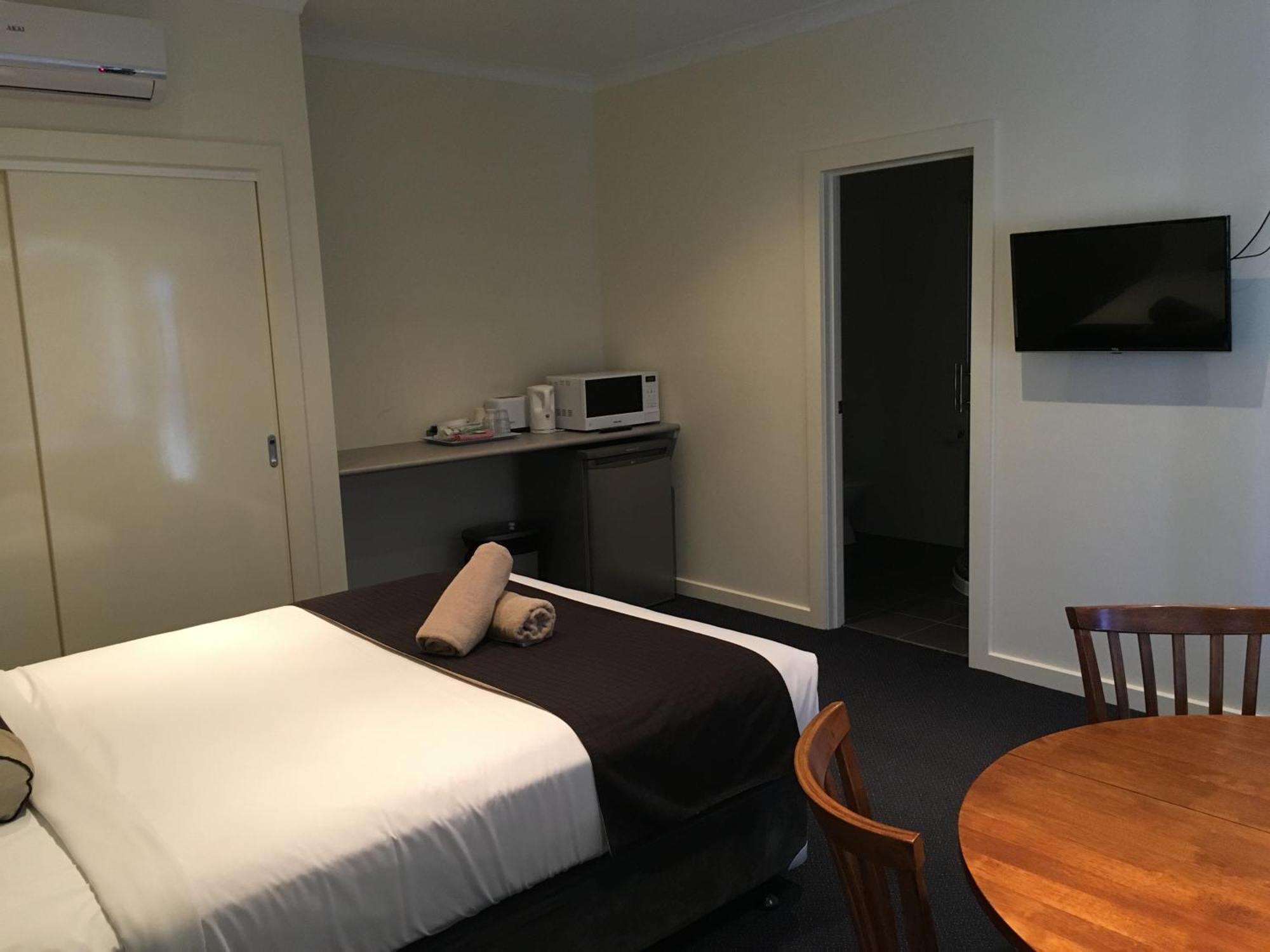 Lakeside Motel Waterfront Lakes Entrance Oda fotoğraf