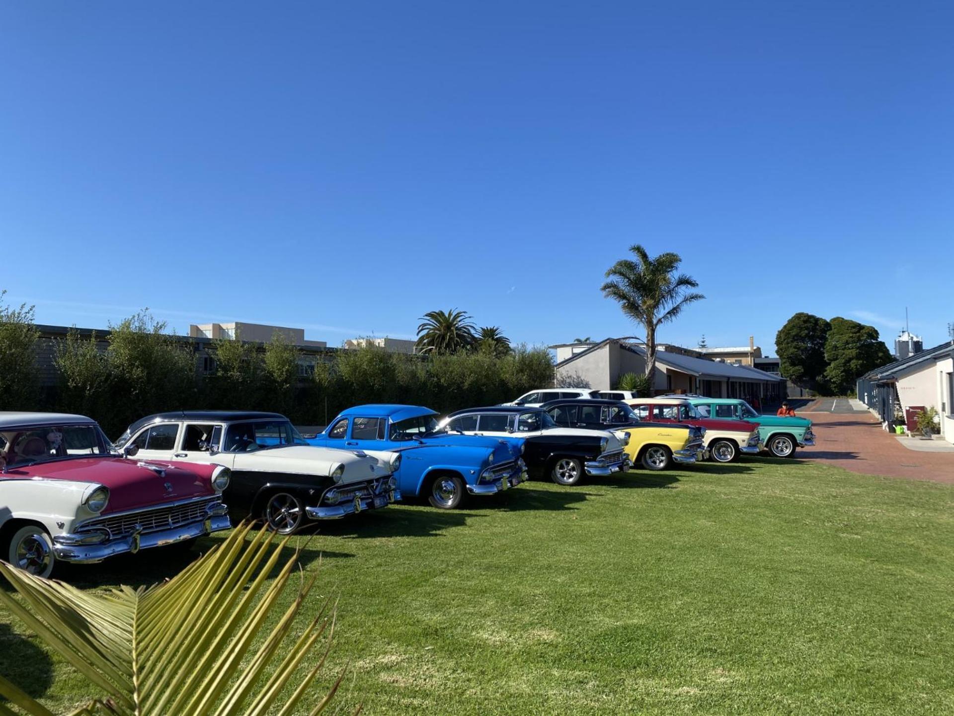 Lakeside Motel Waterfront Lakes Entrance Dış mekan fotoğraf