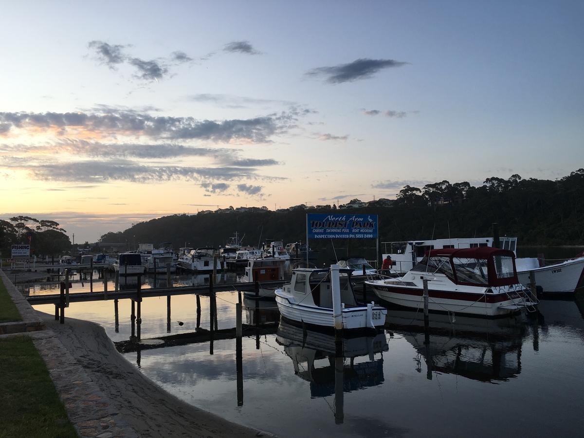 Lakeside Motel Waterfront Lakes Entrance Dış mekan fotoğraf