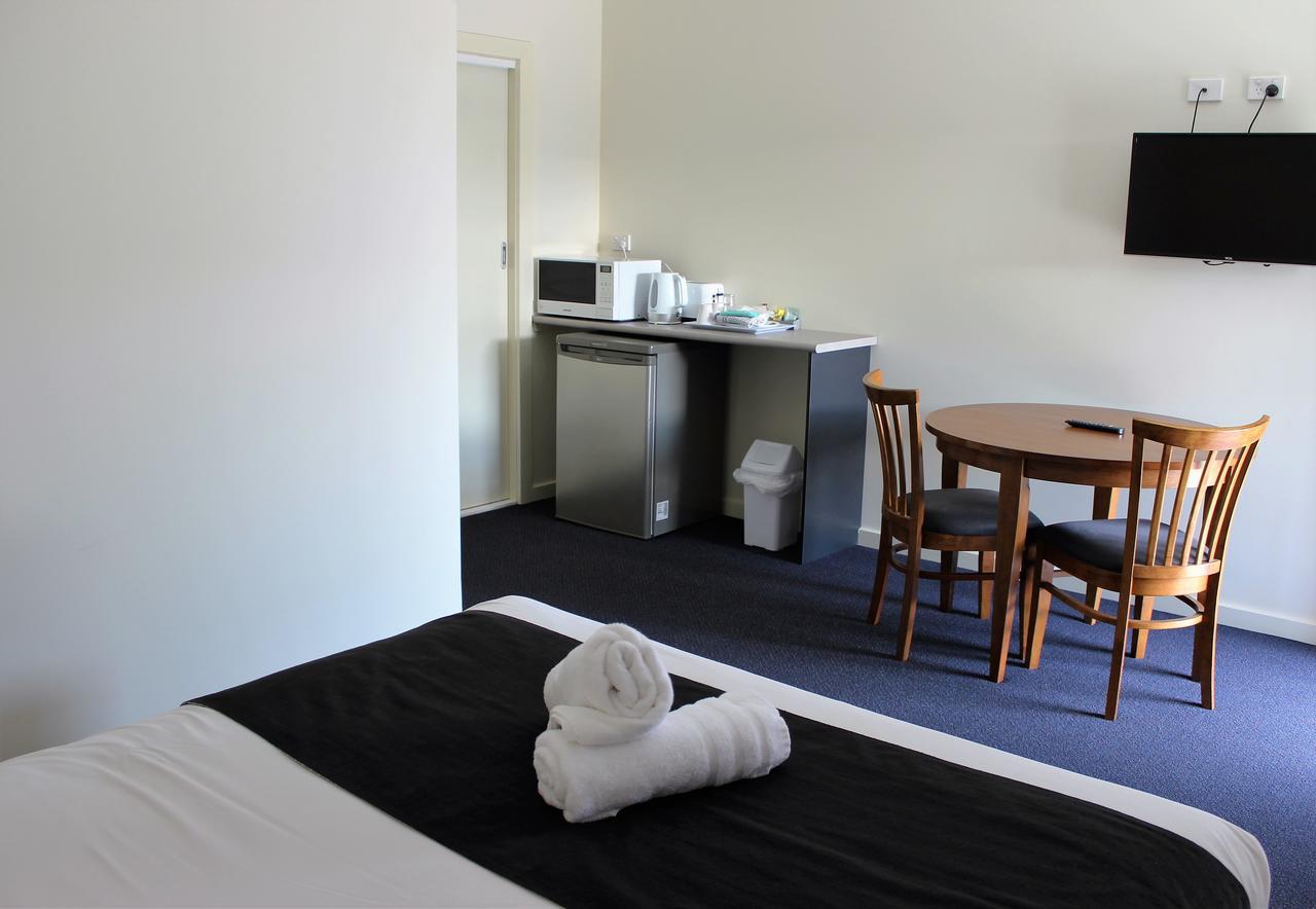 Lakeside Motel Waterfront Lakes Entrance Dış mekan fotoğraf