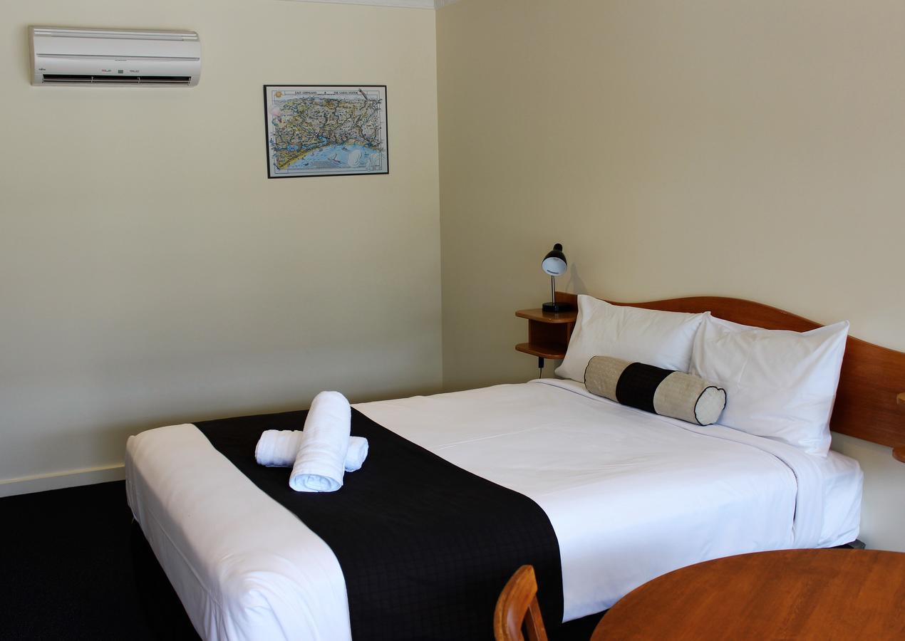 Lakeside Motel Waterfront Lakes Entrance Dış mekan fotoğraf