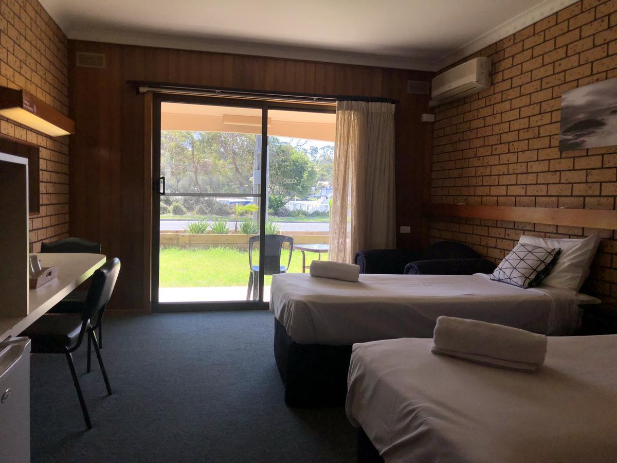 Lakeside Motel Waterfront Lakes Entrance Dış mekan fotoğraf