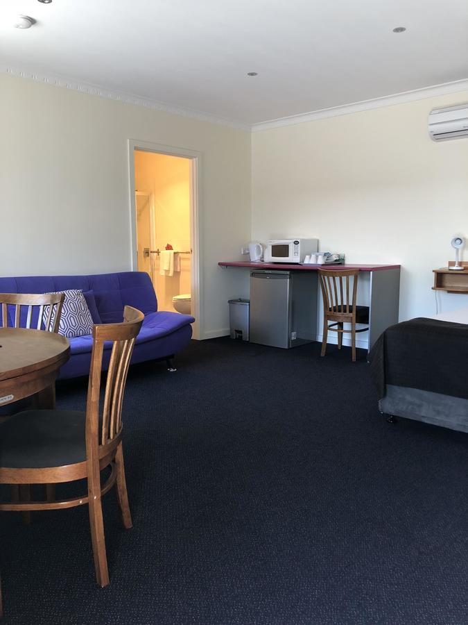 Lakeside Motel Waterfront Lakes Entrance Dış mekan fotoğraf