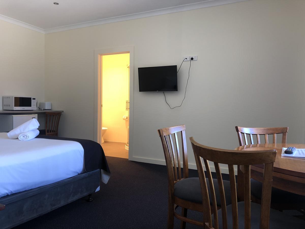 Lakeside Motel Waterfront Lakes Entrance Dış mekan fotoğraf
