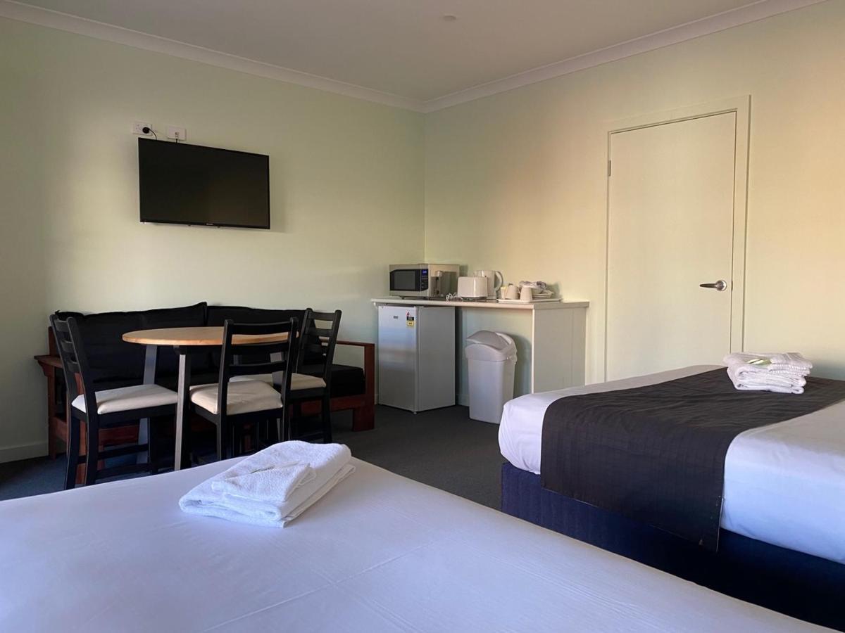 Lakeside Motel Waterfront Lakes Entrance Dış mekan fotoğraf
